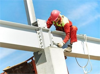 Что такое СИЗ от падения с высоты и для чего они нужны?